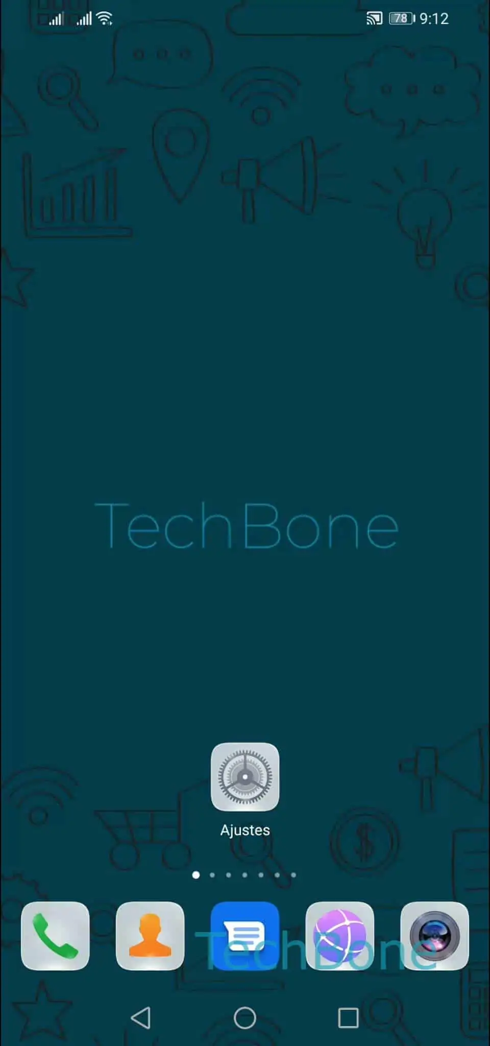 Desplazamiento cíclico entre pantallas de inicio – EMUI: paso 1 – Mantén presionado un espacio libre de la pantalla de inicio